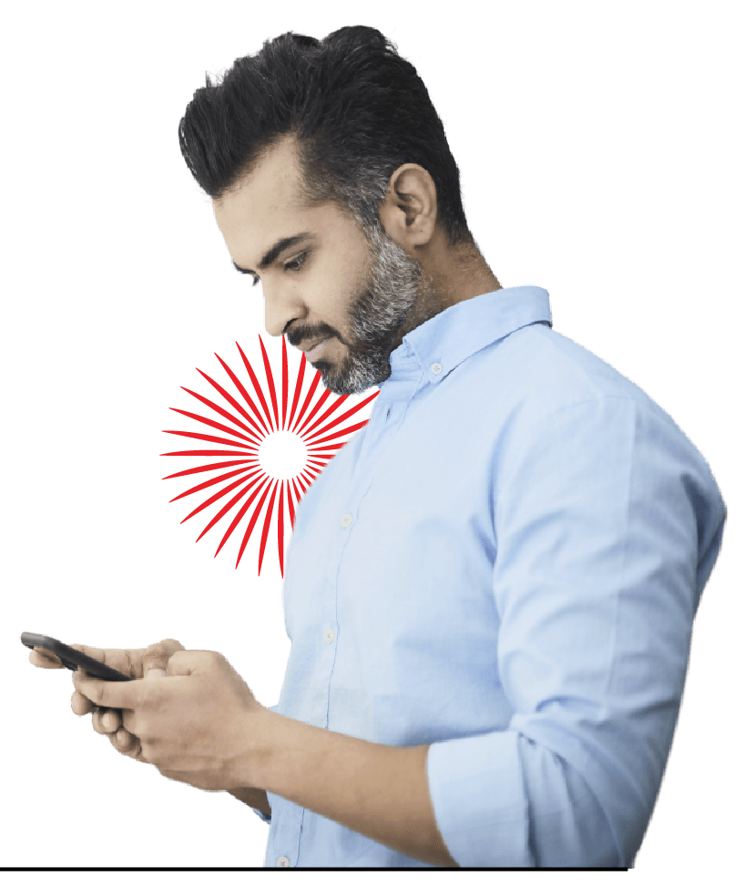Hombre Viendo Celular